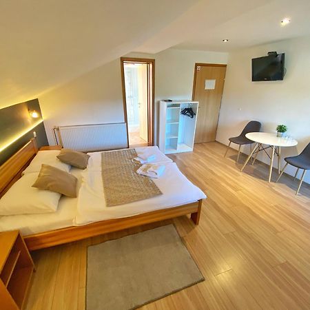 16 Lakes Guesthouse Grabovac  Dış mekan fotoğraf