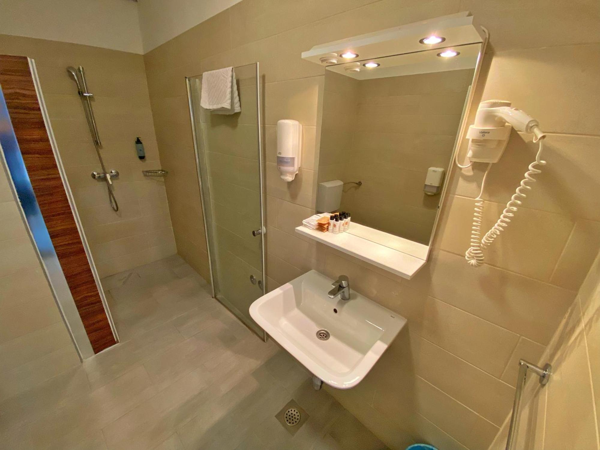 16 Lakes Guesthouse Grabovac  Dış mekan fotoğraf